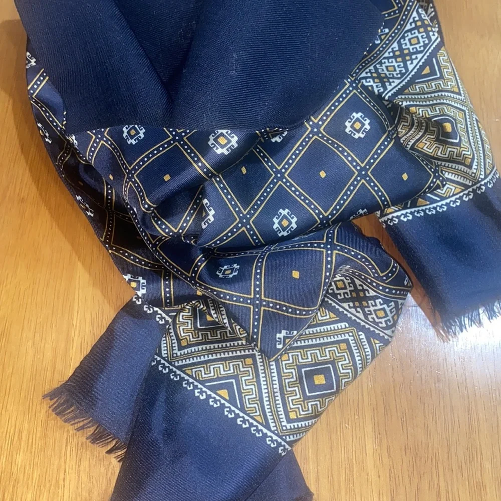Museum of Fine Arts Boston Silk/Wool Mens Scarf Made in Japan